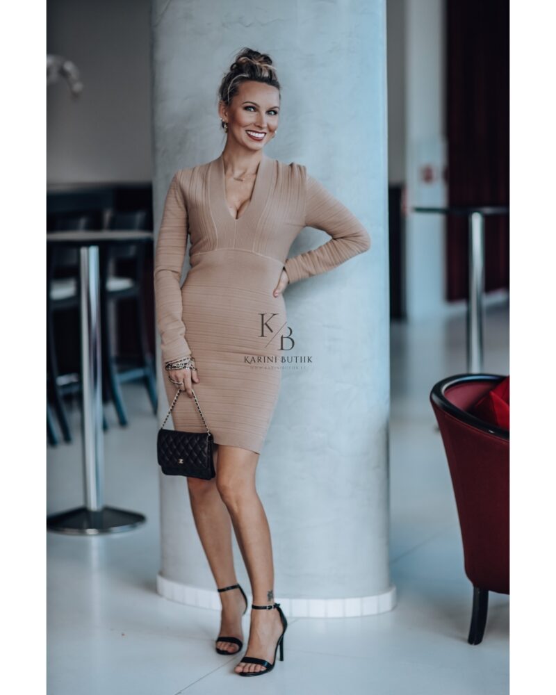 BANDAGE DRESS WITH LONG SLEEVES