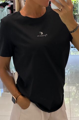 Elegant slim-cut T-shirt with PALMIDA