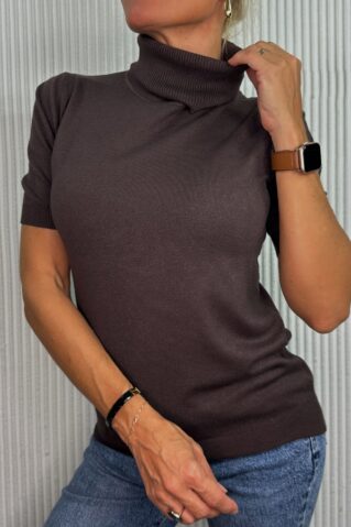 Kõrge keeratava kaelusega sviiter lühikeste varrukatega