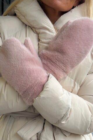 karvased labakindad seest karvaga