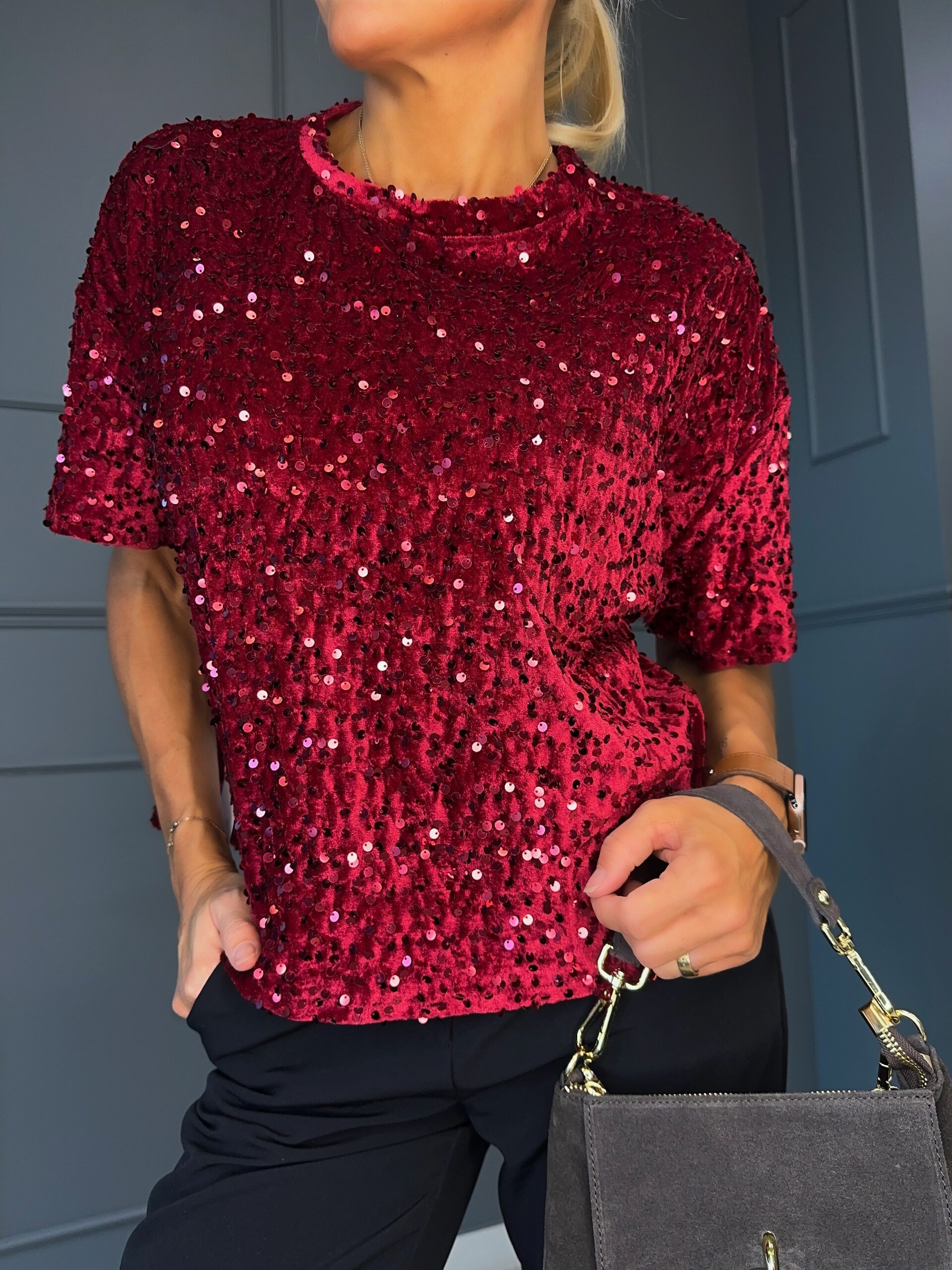 Lühikeste varrukatega litterpluus