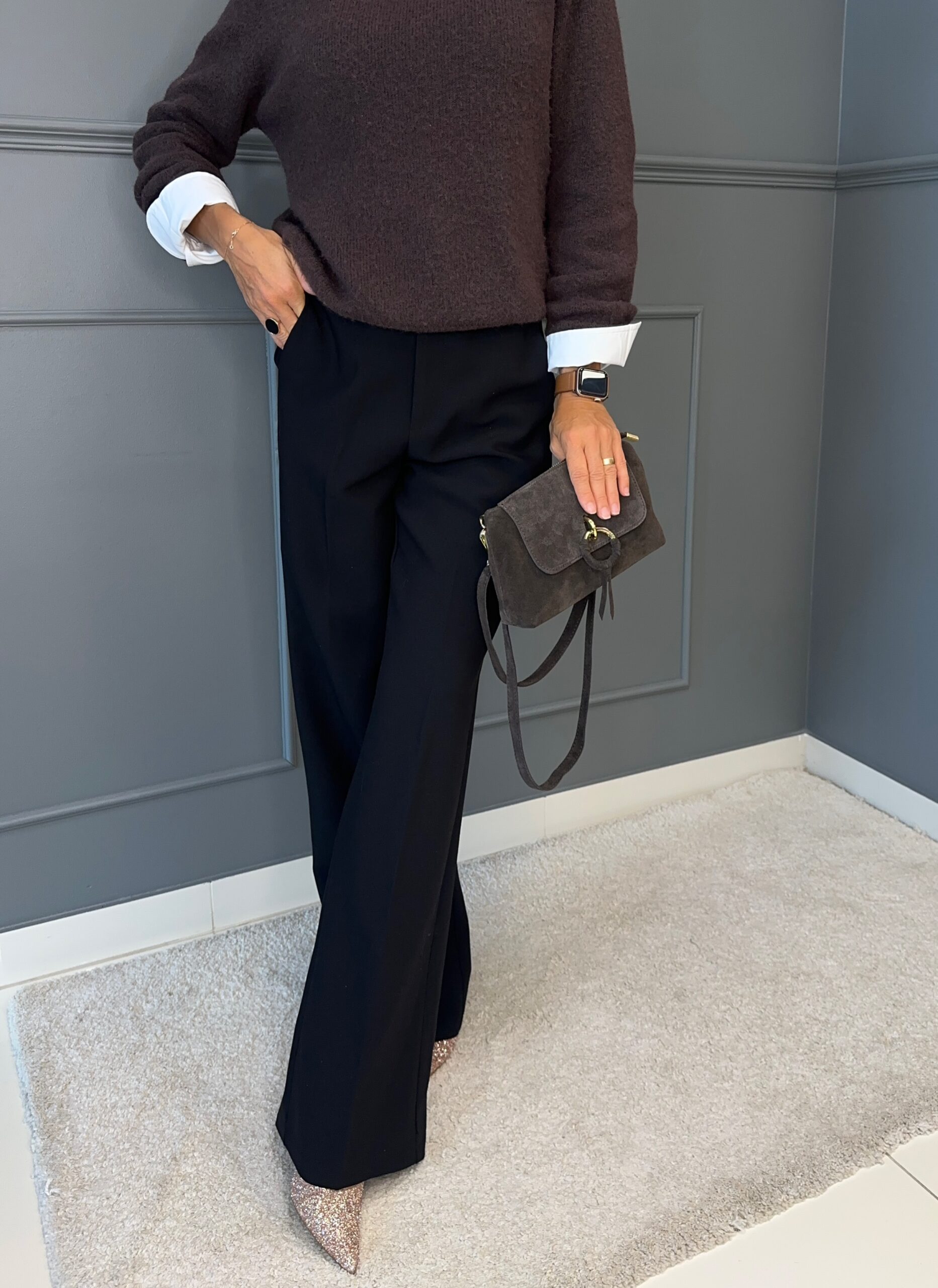 Mustad sirge lõikega paksemad tekstiilpüksid — изображение 3