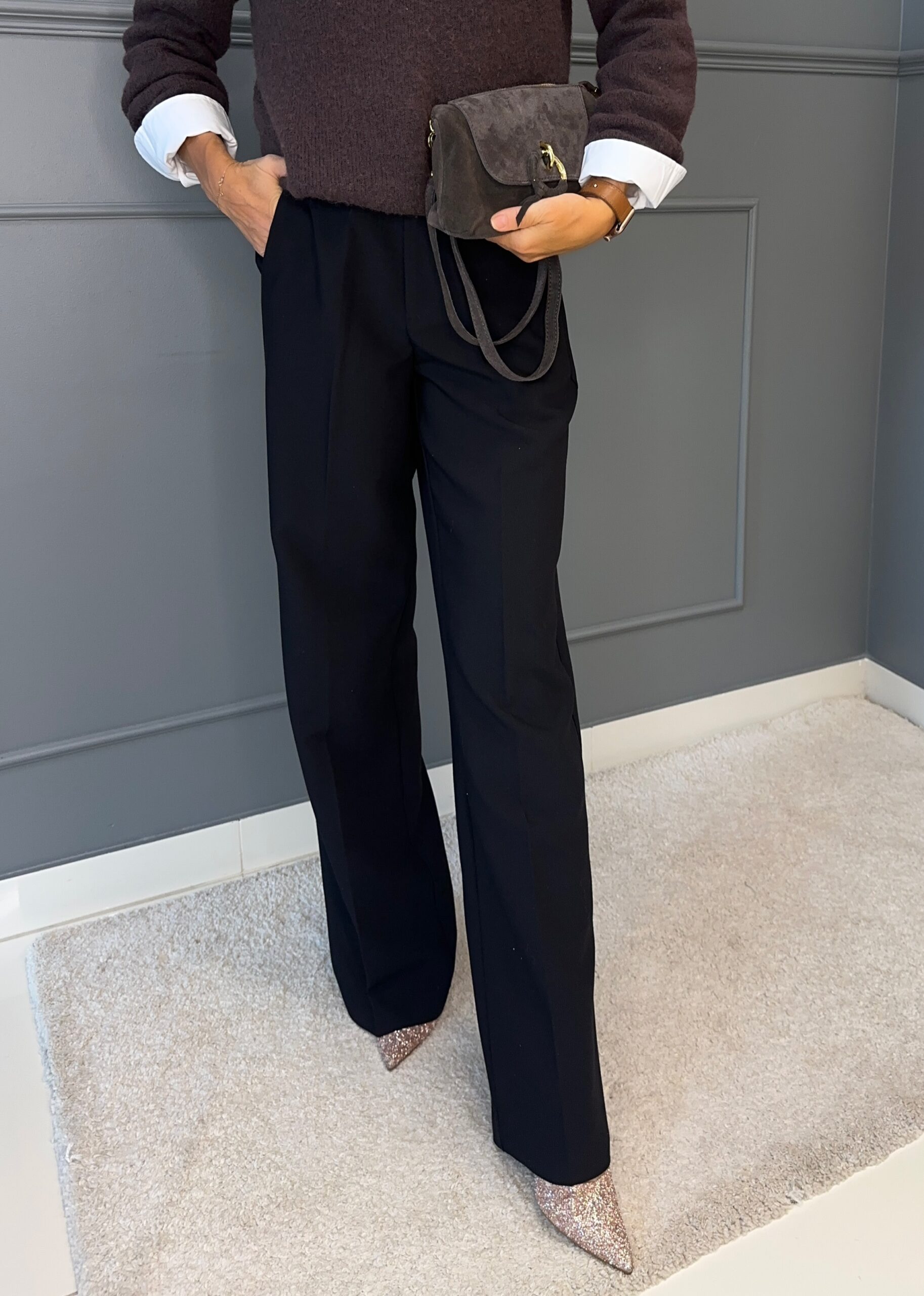 Mustad sirge lõikega paksemad tekstiilpüksid — изображение 5