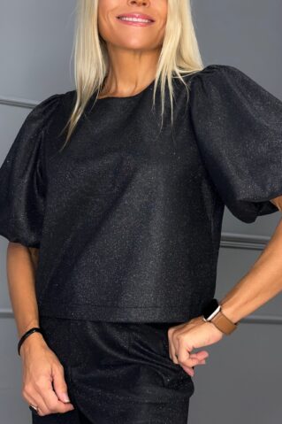 SÄDELUSEGA LÜHIKESTE VARRUKATEGA PLUUS