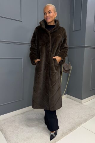 Kunstkarusnahast pikk kasukas