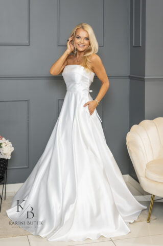 Korseti lõikega valge pulmakleit