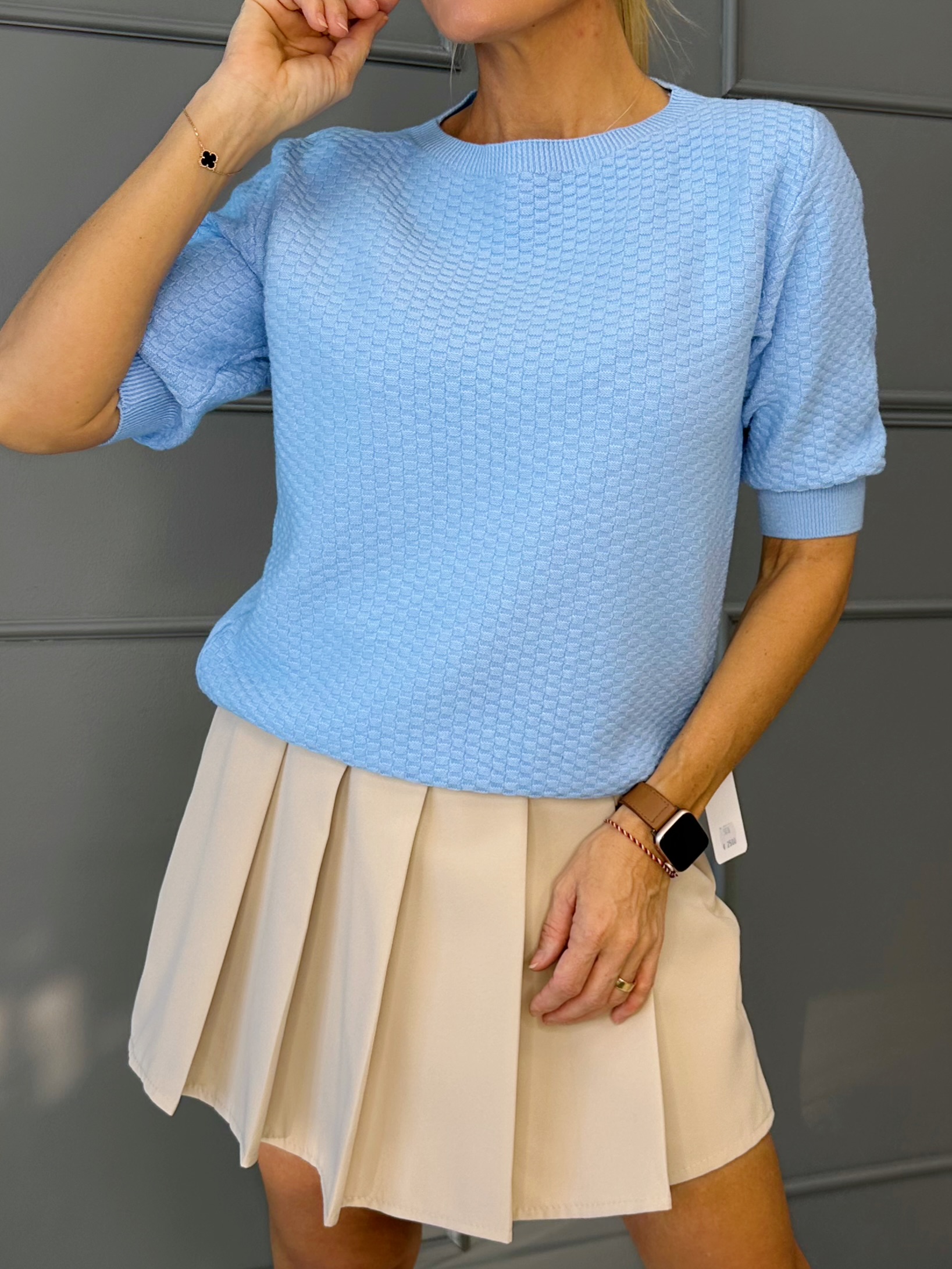 Kerge kootud naiste pluus – virsik, laimiroheline, pastellkollane, fuksia ja helesinine (XS–M)