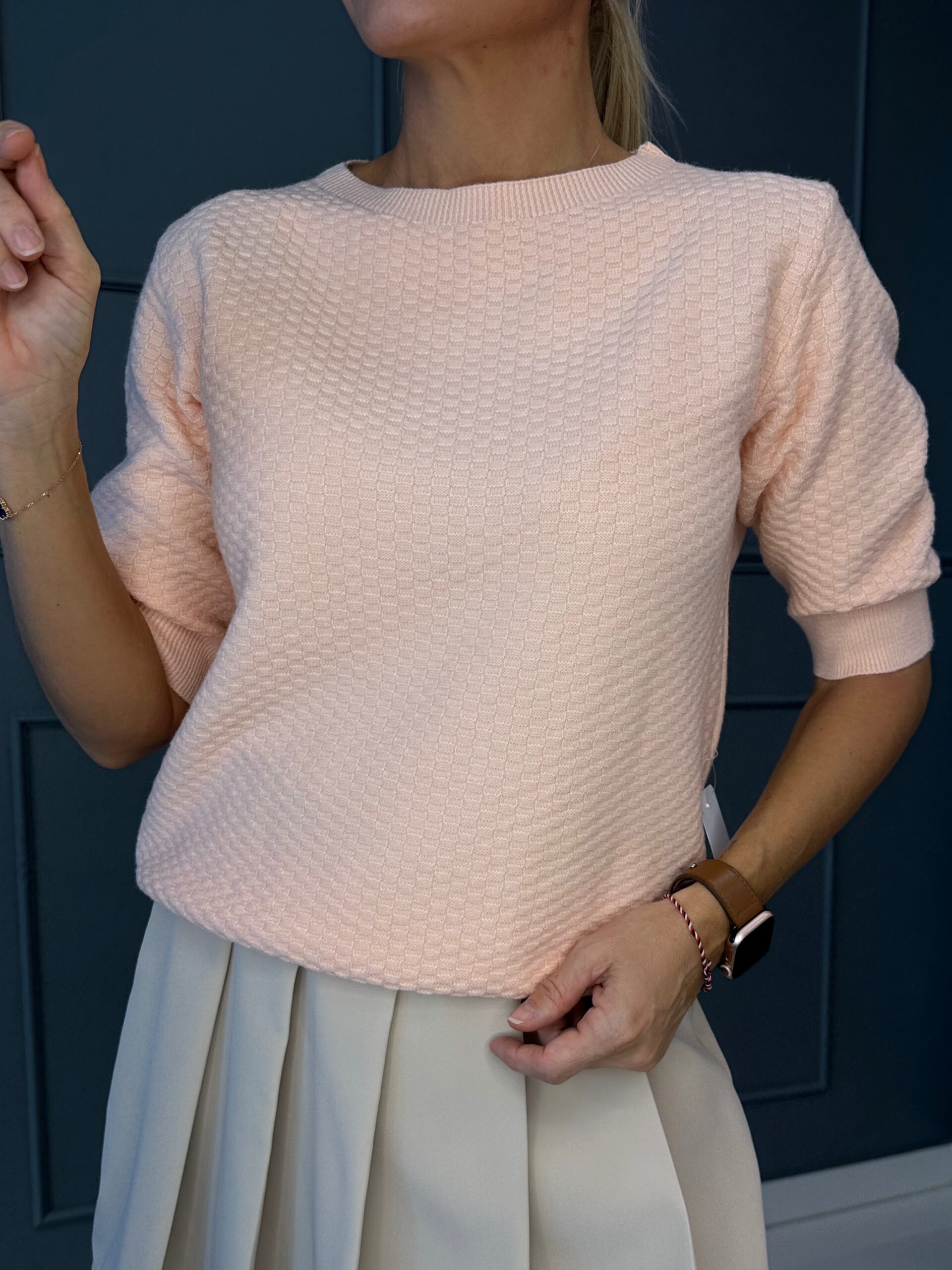 Kerge kootud naiste pluus – virsik, laimiroheline, pastellkollane, fuksia ja helesinine (XS–M)