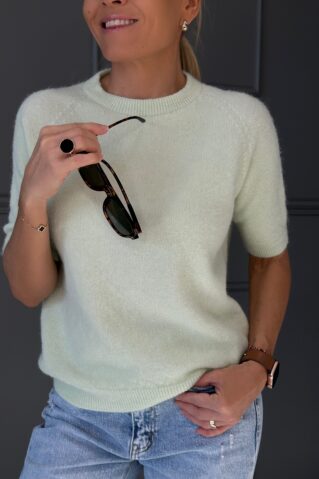 LÜHIKESTE VARRUKATEGA PEHME KAMPSUN