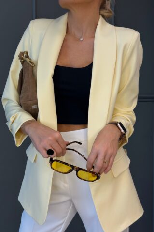 Stiilne kolmveerandvarrukatega pintsak