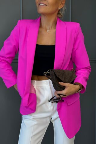 Stiilne kolmveerandvarrukatega pintsak