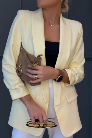 Stiilne kolmveerandvarrukatega pintsak