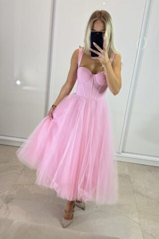 Korsetiga tüllkleit midi pikkuses elegantne pidulik kleit naistele.