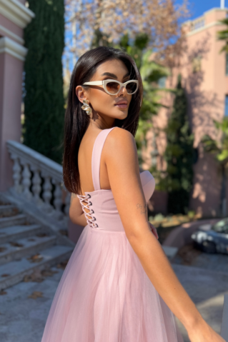 Korsetiga tüllkleit midi pikkuses elegantne pidulik kleit naistele.