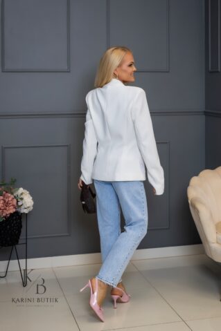 premium kvaliteediga pintsak kuldsete nööpidega