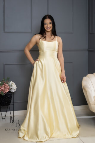 korsetiga maksikleit rohke seelikuosaga ja taskutega kooli lõpetamiseks.