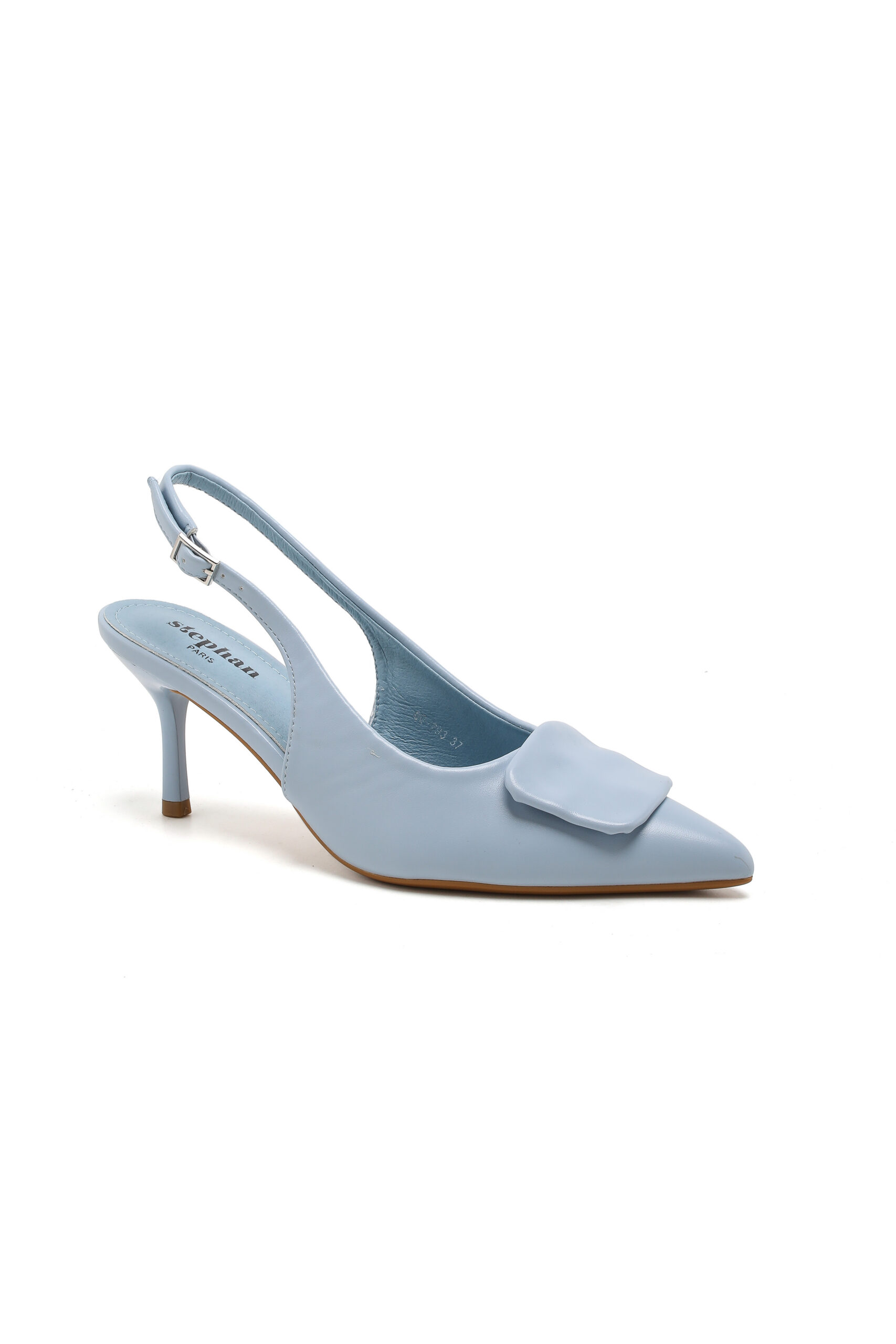 Mugavad naiste kontsakingad helesinises toonis kooli lõpetamiseks.